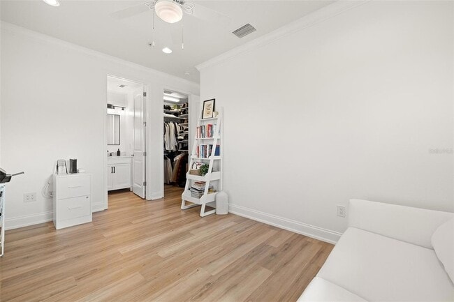 Building Photo - 111 N Albany Ave