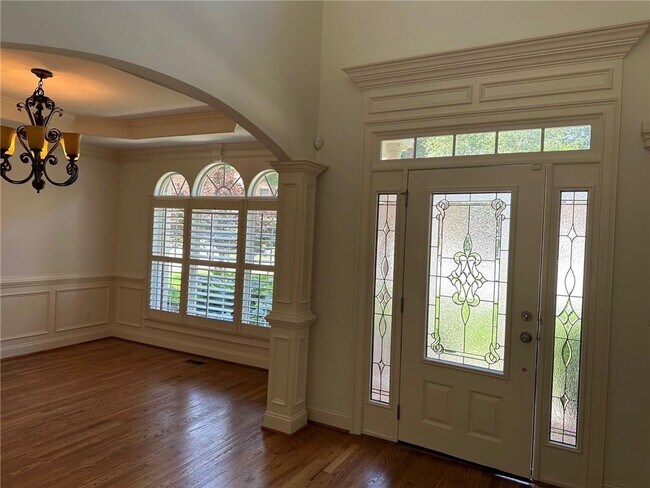 Building Photo - 10995 Abbotts Station Dr