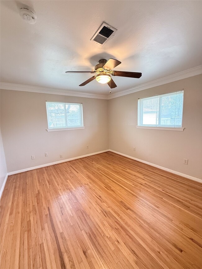 Building Photo - 9506 Carousel Ln