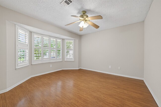 Building Photo - 12811 Ashford Meadow Dr