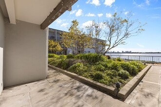 Building Photo - WATER VIEWS and POOL ACCESS