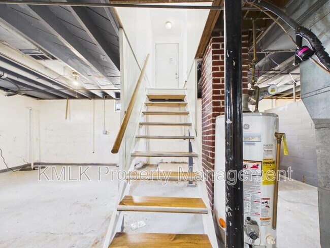 Building Photo - 1263 Atwood Ave