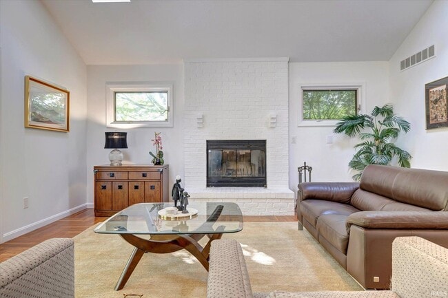 Building Photo - 3730 E Devonshire Ln