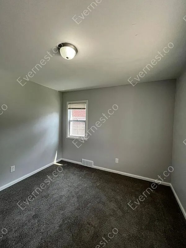 Building Photo - 14233 Piedmont St