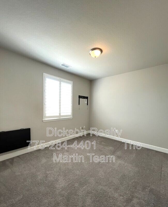 Building Photo - 2025 Elk Falls Way