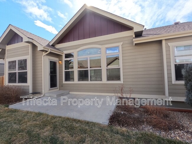 Building Photo - 1032 Hessen Dr