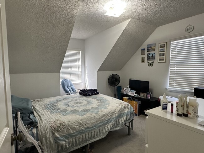 Building Photo - 36 Country Walk Dr