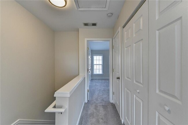 Building Photo - 4006 Edgecomb Dr