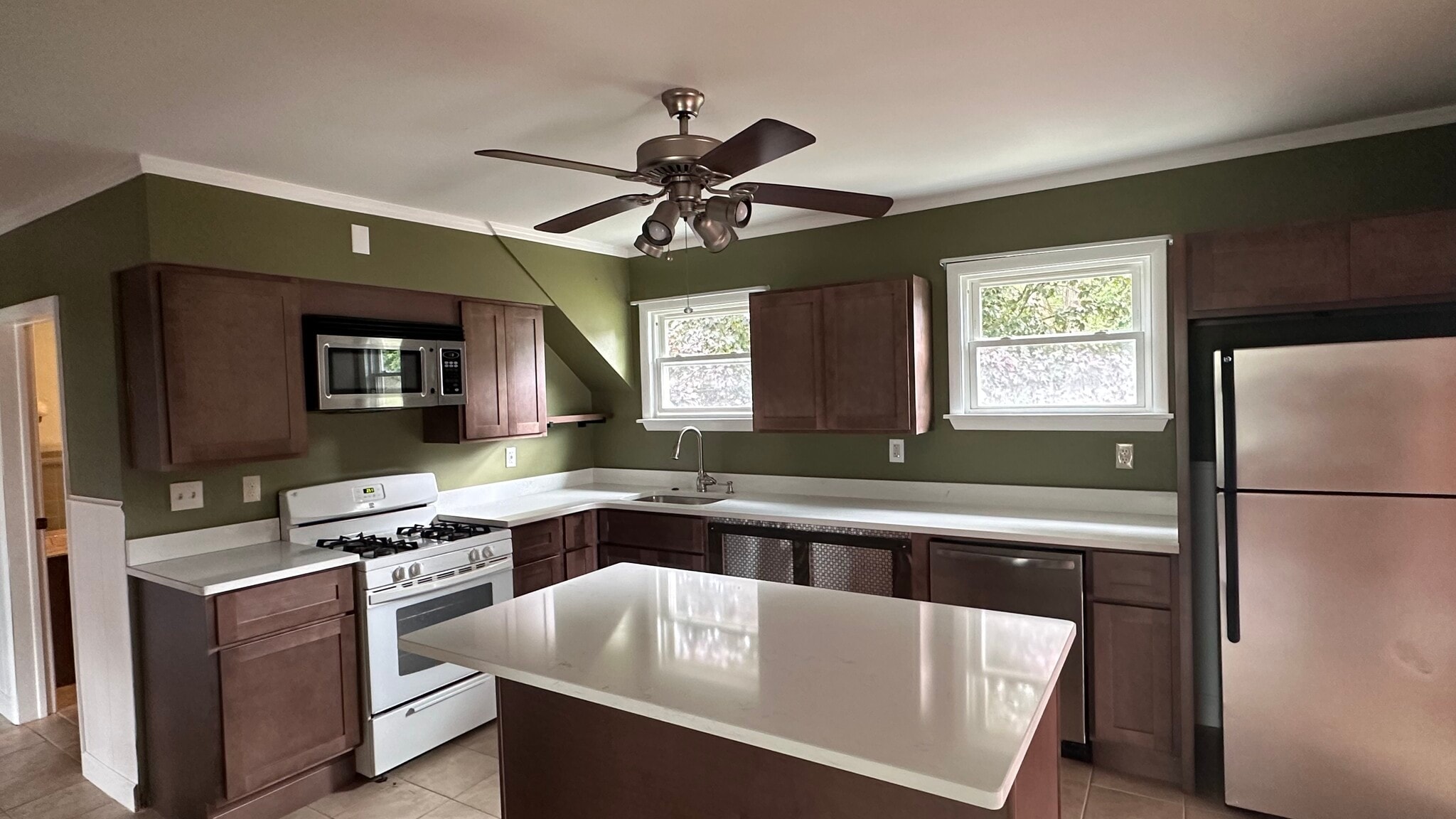 Kitchen - 1817 Hillside Ave