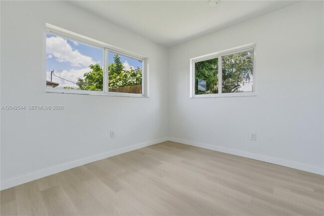 Building Photo - 20440 NW 20th Ct