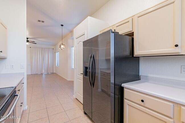 Building Photo - 2353 N Azurite Cir