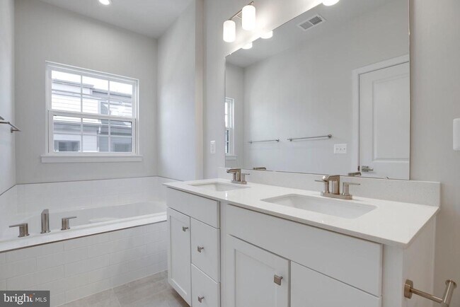 Building Photo - 4504 Dandelion Lp