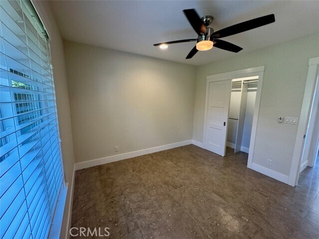 Building Photo - 2745 Temple Hills Dr