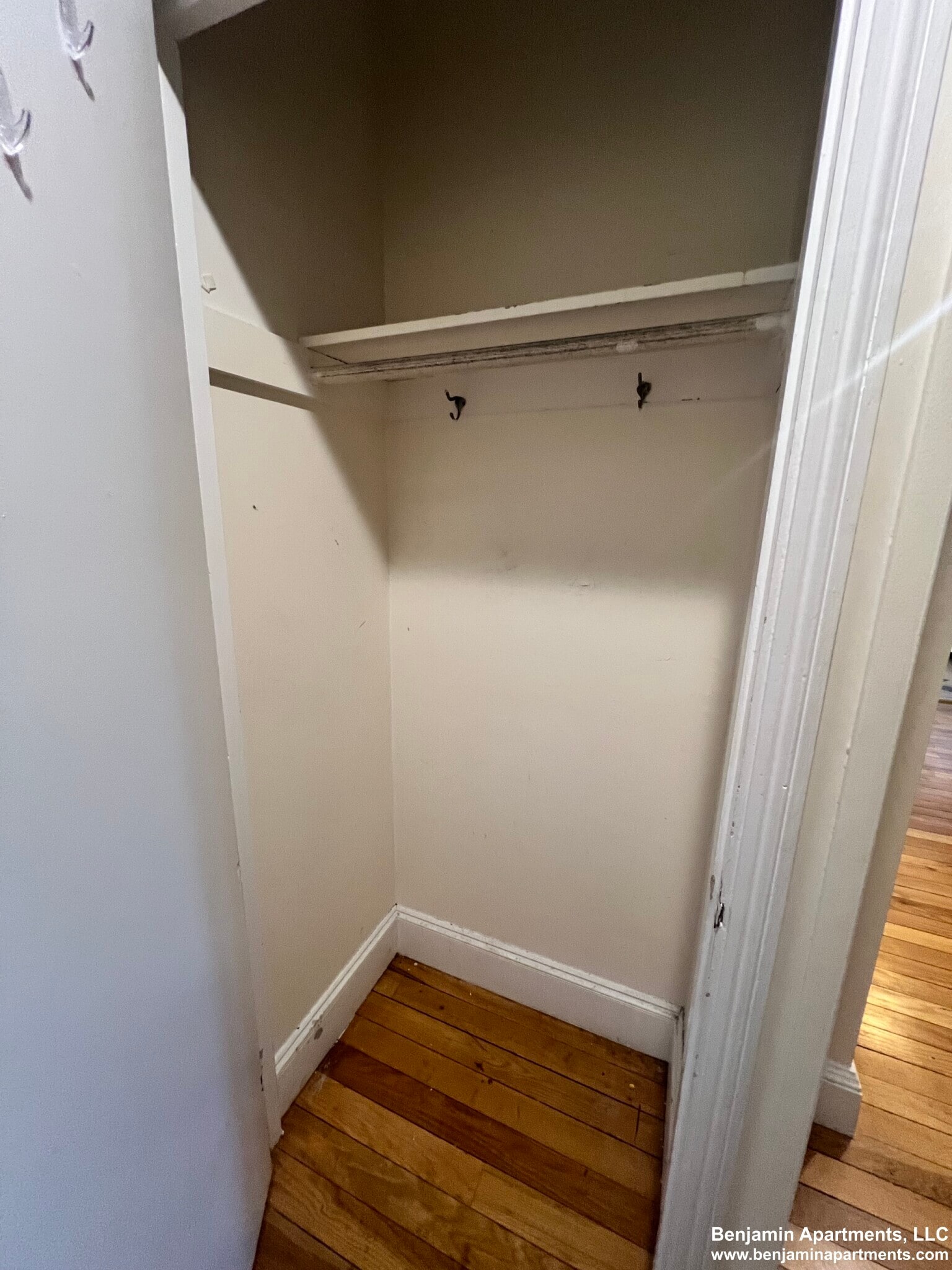 Building Photo - 512 Belmont St