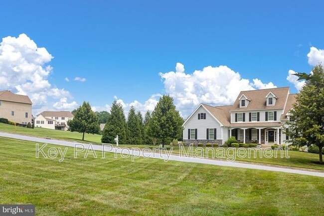 Building Photo - 155 Harrogate Dr