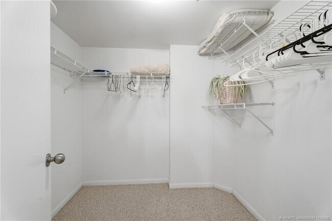 Building Photo - 3870 N Hwy A1A