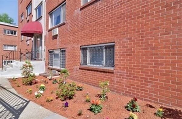 Building Photo - 280 Corey Rd