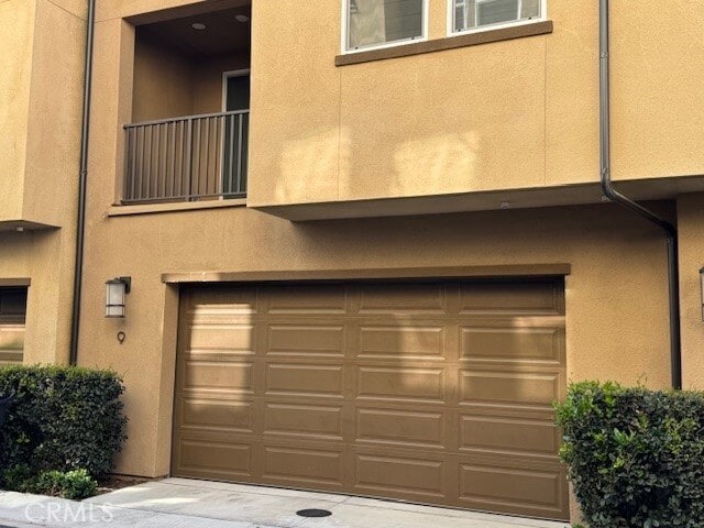 Building Photo - 9 Sanctuary Ln