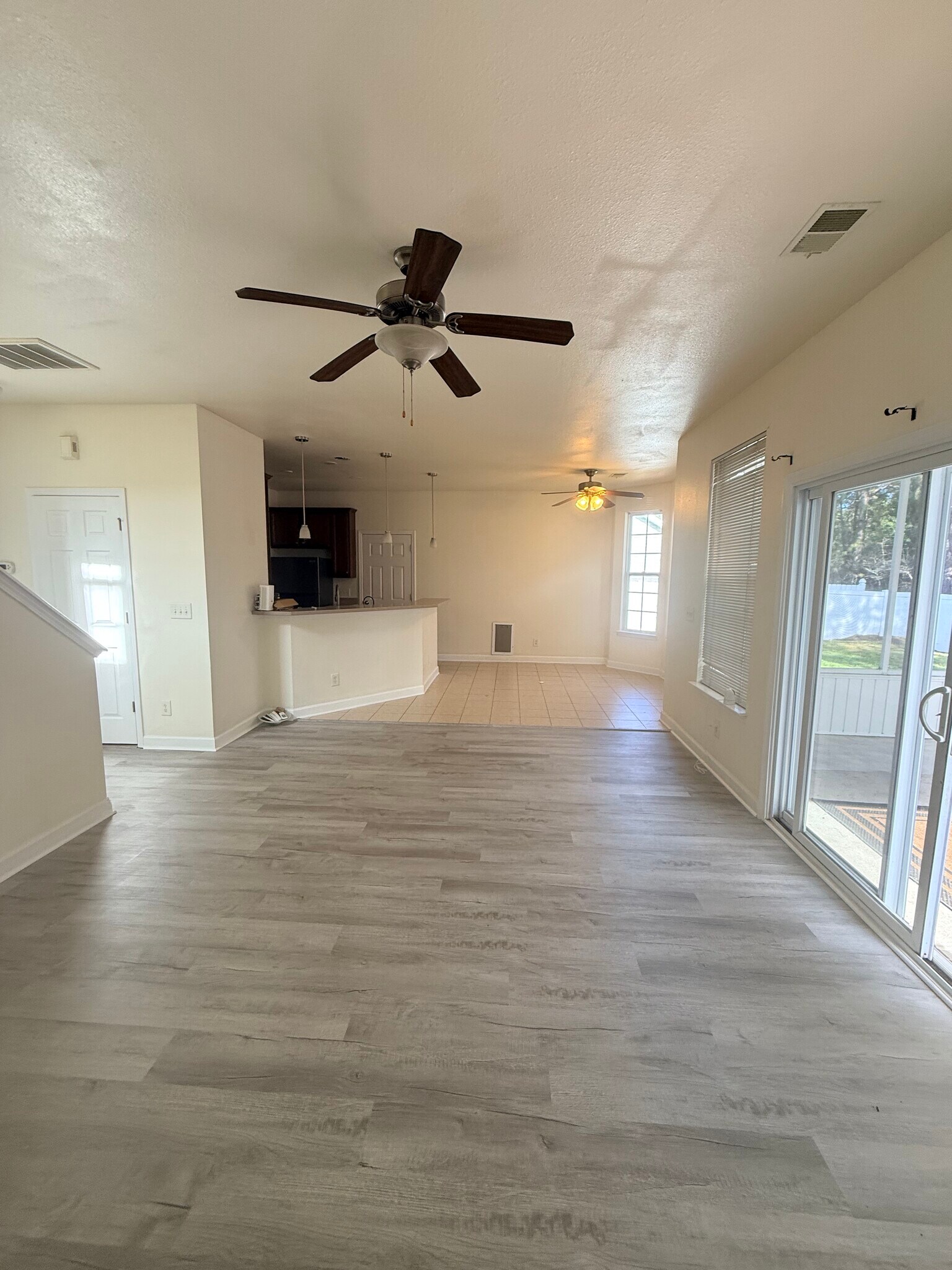 Building Photo - 834 Indianola Ct