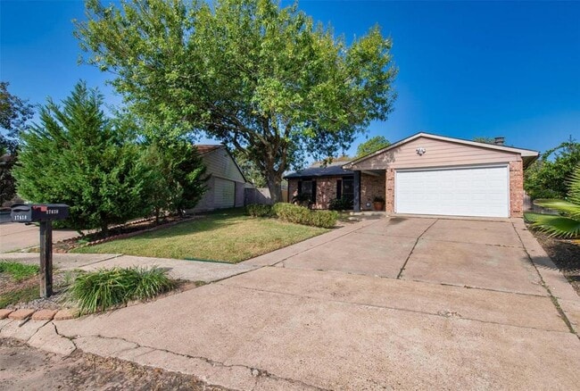 Building Photo - 17618 Autumn Trails Ln