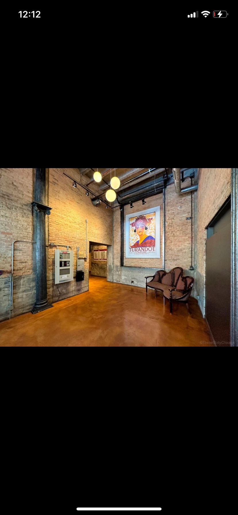 Elegant Entrance - 2545 S Dearborn St