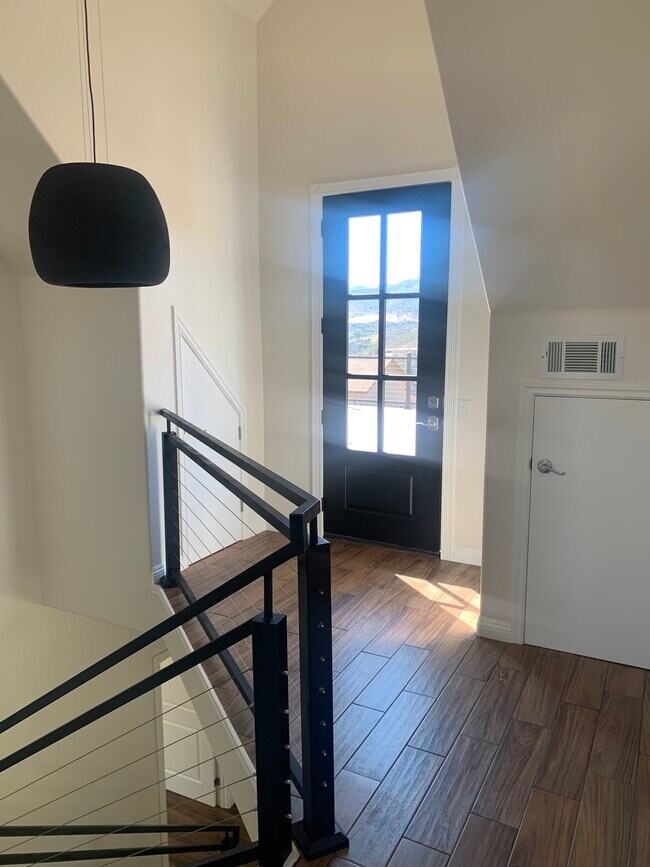 Building Photo - 14425 Hardtree Dr