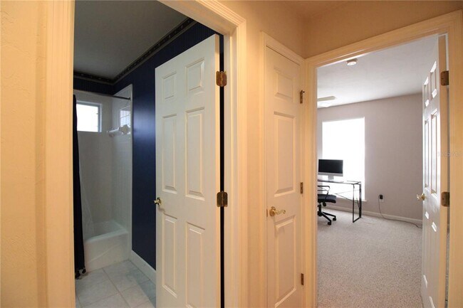 Building Photo - 5115 SW 105 Way