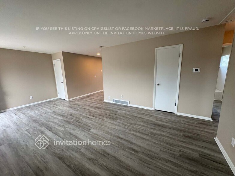 Building Photo - 3191 W 94th Ave