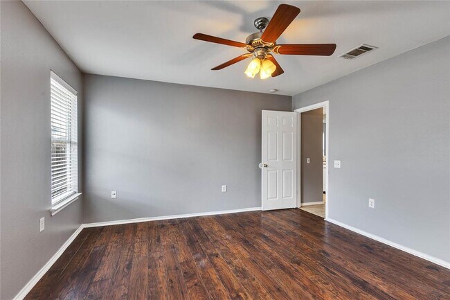 Building Photo - 12420 Sky Harbor Dr