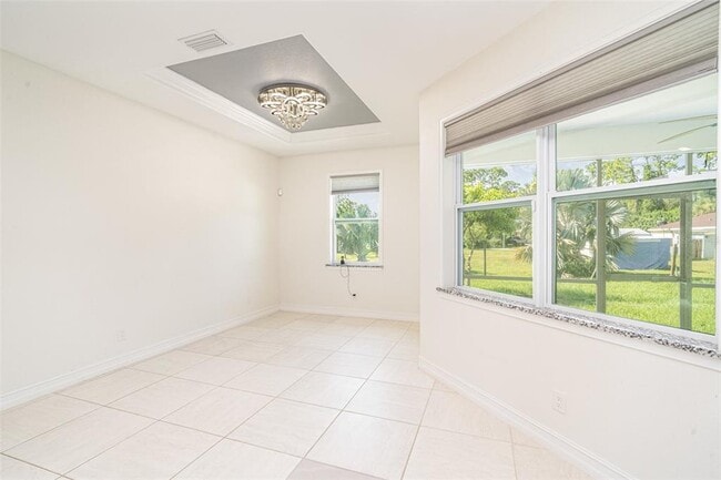 Building Photo - 3631 Roderigo Ave