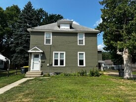 Building Photo - 409 Sherman St
