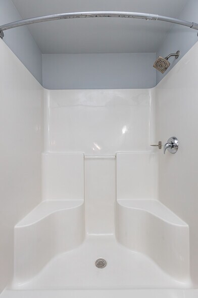 Building Photo - 222 Bolivar St