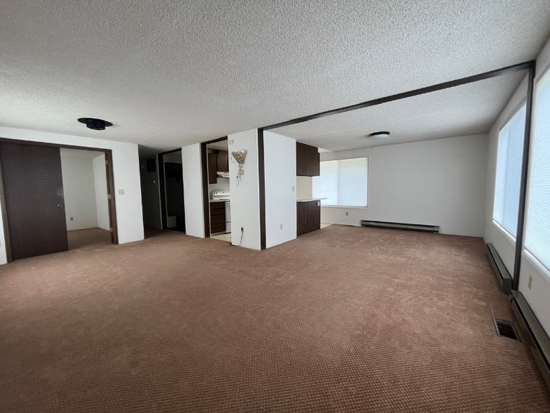 Building Photo - 7104 Willow Pl