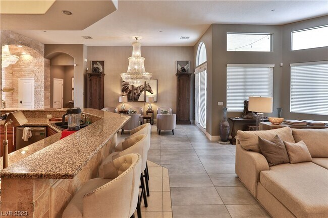 Building Photo - 6715 Arville St