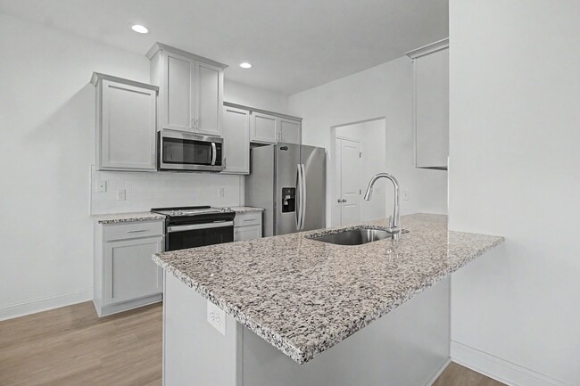 Building Photo - 248 Buckingham Dr