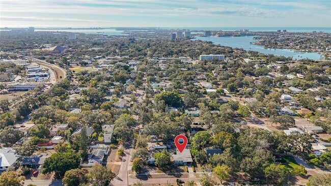 Building Photo - 424 72nd St N