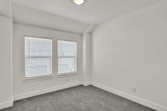 Building Photo - New Construction and Ready for immediate move in!