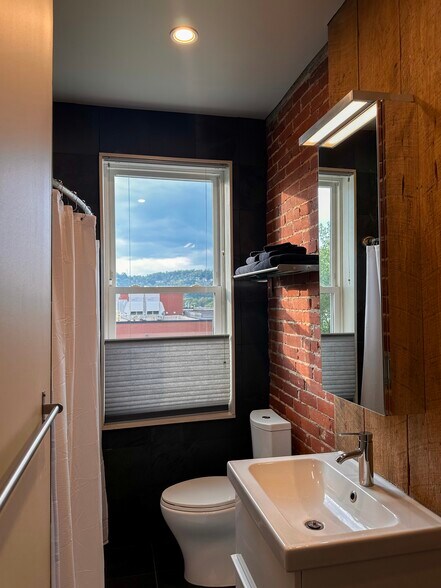 Building Photo - 3345 Ligonier St