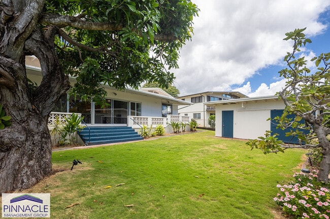 Building Photo - 99-127 Waipao Pl