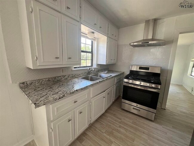 Building Photo - 1514 23rd St