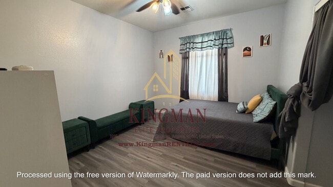 Building Photo - 3860 Heather Ave