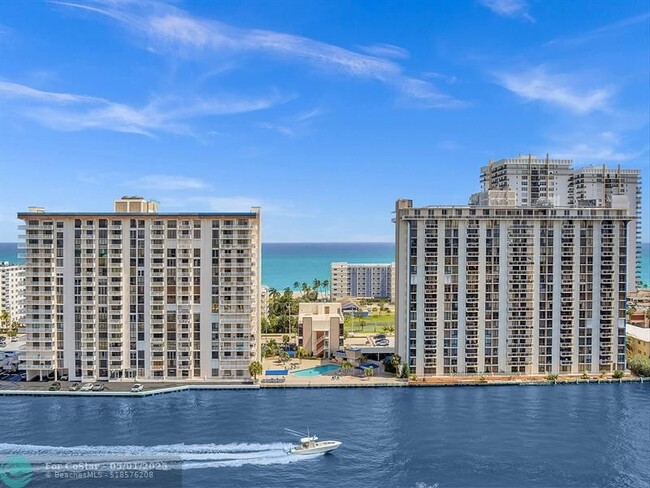 Building Photo - 1600 S Ocean Dr