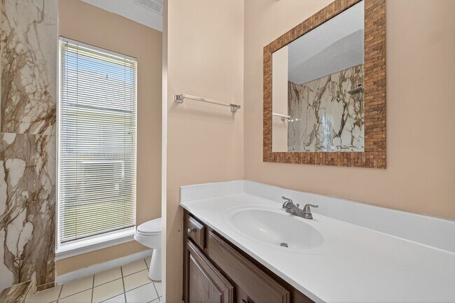 Building Photo - 3210 Kempwood Dr