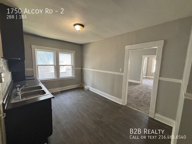 Building Photo - 1750 Alcoy Rd