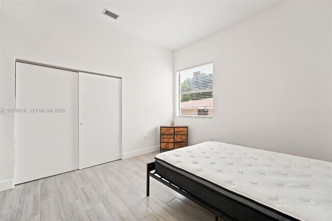 Building Photo - 1544 NW 59th St