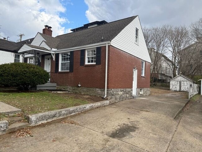 Building Photo - Wedgewood / Houston!! 3/1 Brick House!