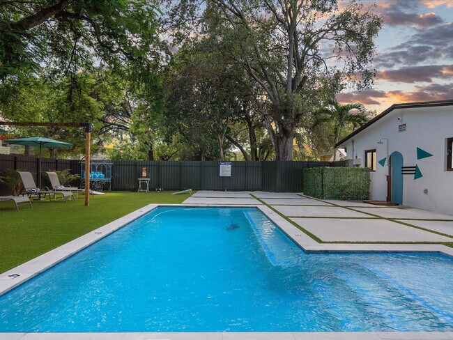 Building Photo - 258 NW 57th St