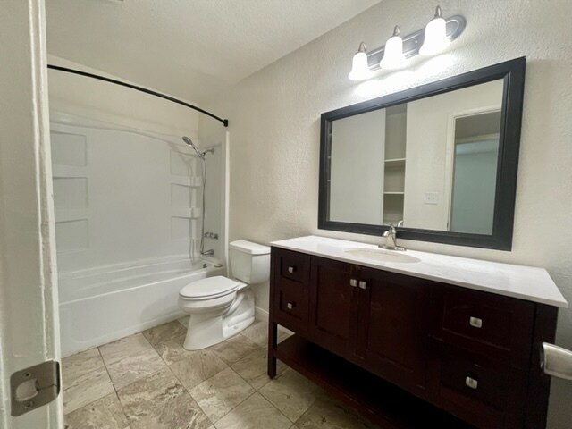 Bathromm - 2144 Northwood Cir