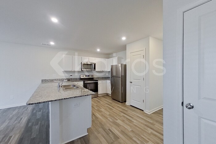 Building Photo - 106 Kyle's Ct
