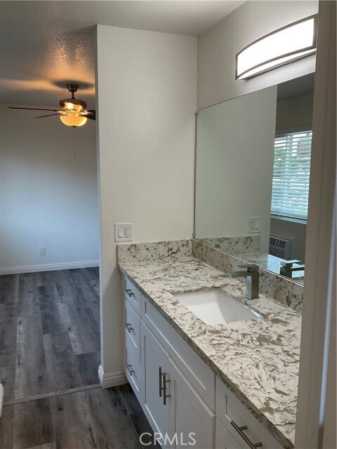 Building Photo - 336 W La Veta Ave